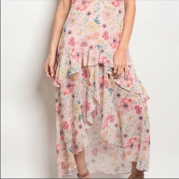 ❣️Sale was $45 down sizing❣️ Ruffled floral high low dress - Picture 2 of 5